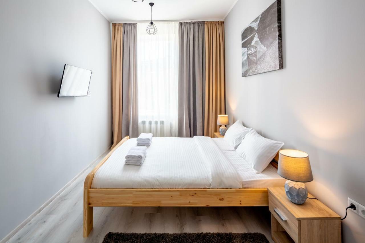 Alfa Apartments Chornovola Lviv Buitenkant foto